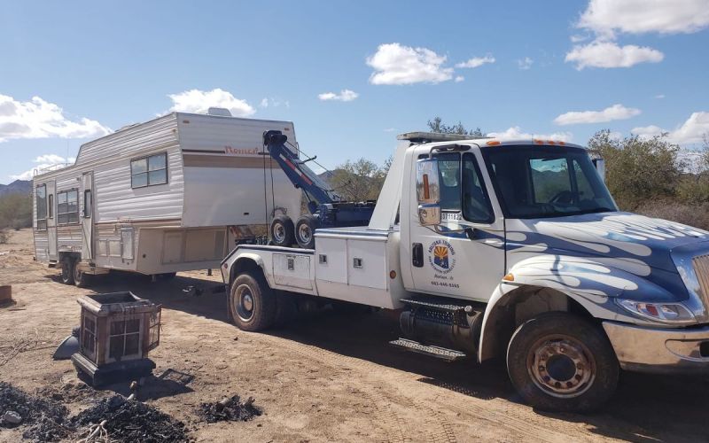 The Difference Between Heavy Duty Towing and Light Duty Towing